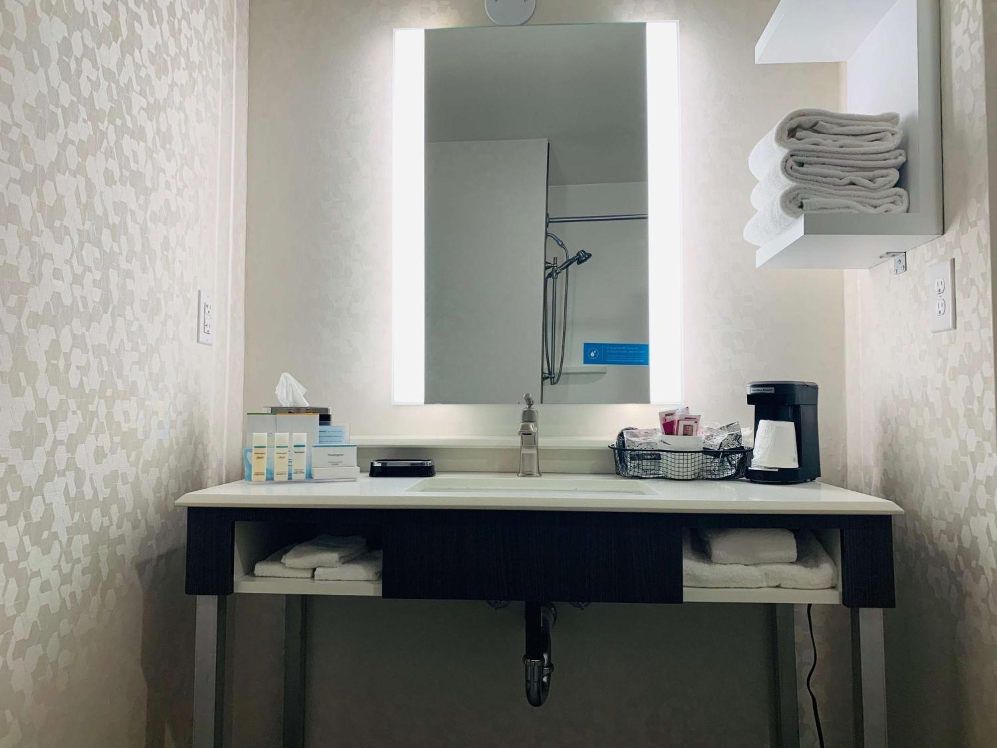 Hampton Inn Fort Stockton Bagian luar foto